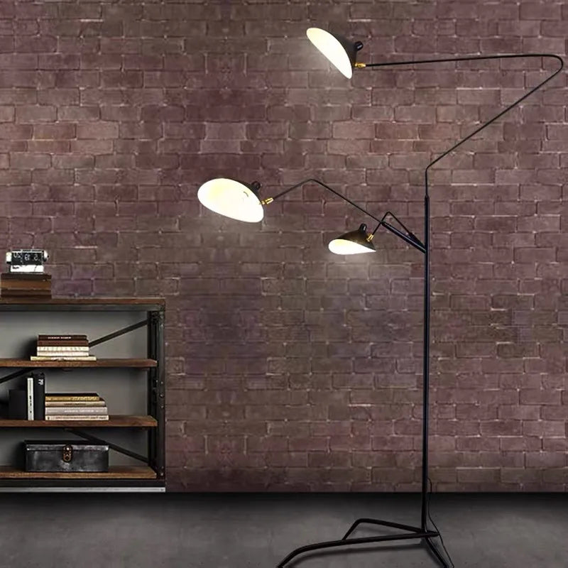 مصباح أرضي ثلاثي القوائم Serge Mouille باللون الأسود من DecorBites™‎ - مصباح قائم بتصميم صناعي