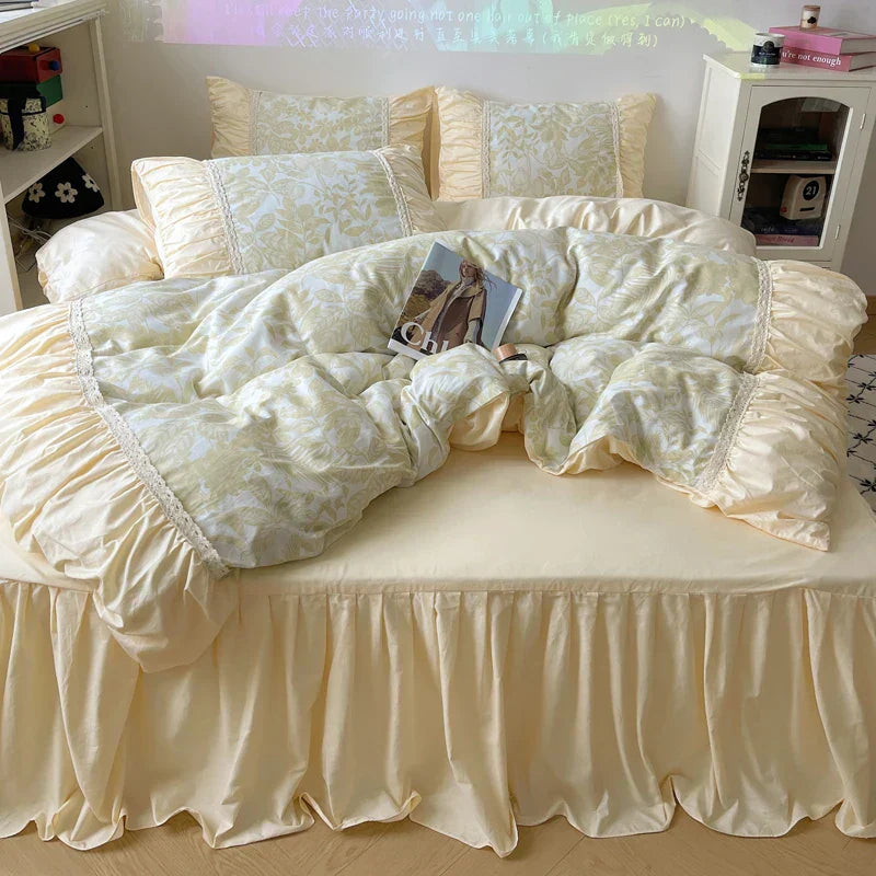 DecorBites™ طقم مفروشات أميرة كورية بنقشة الزهور - غطاء لحاف، غطاء سرير، أغطية وسائد