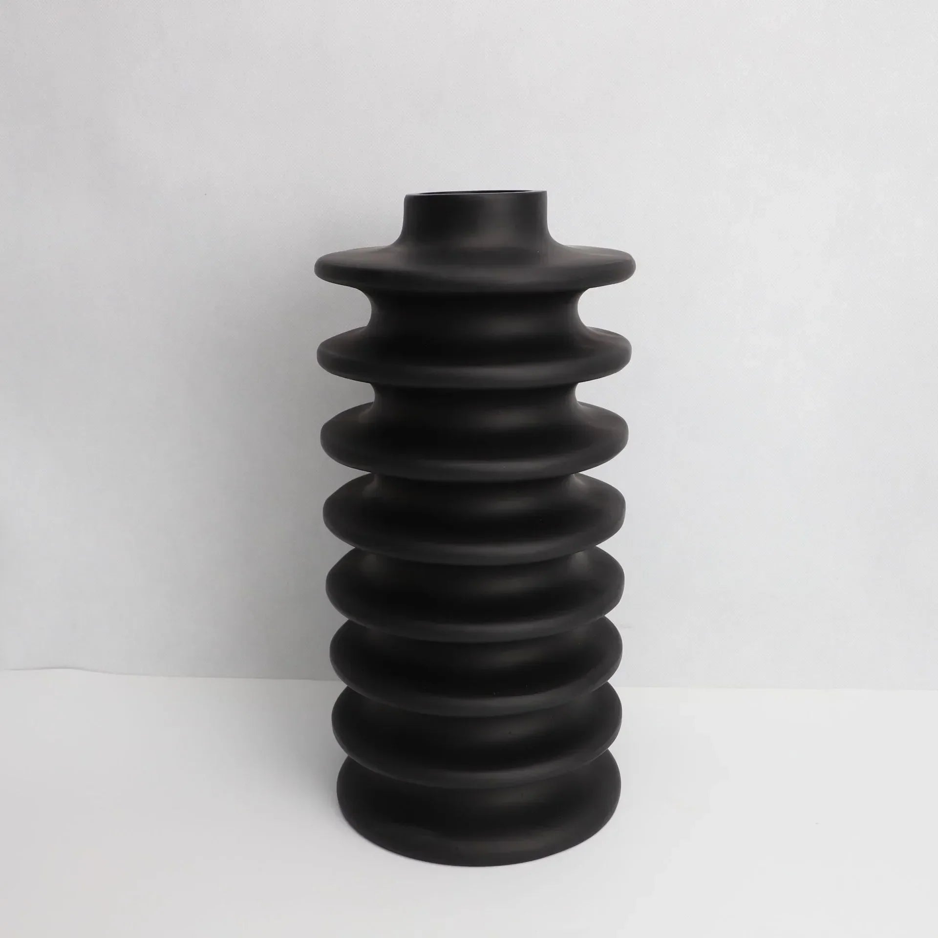 DecorBites™ Geometric Circle Spiral Black Resin Vase - Home Decor Flower Pot