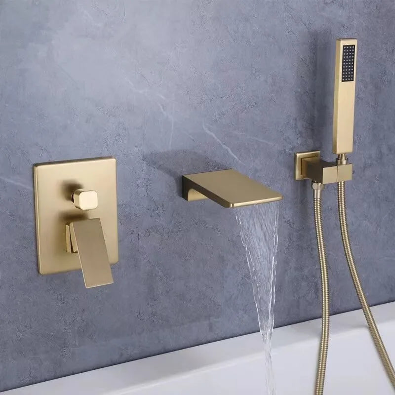 طقم صنبور دش حوض استحمام ذهبي DecorBites™ مع شلال يدوي وصنبور خلاط