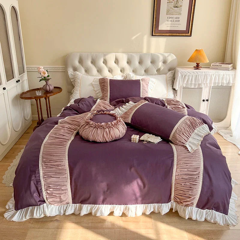 طقم مفروشات قطن بتصميم أميرات كوري من DecorBites™ مع كشكشة بليسيه وغطاء لحاف ناعم