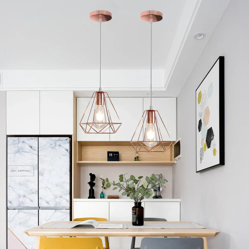 مصباح متدلي بتصميم قفص معدني صناعي من DecorBites™ لإضاءة المنزل