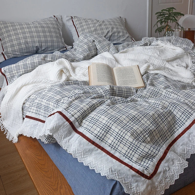 طقم مفروشات من الدانتيل الكشكش الكوري من DecorBites™ للفتيات