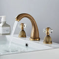 DecorBites™ صنبور حوض ذهبي بمقبض كريستال، 3 فتحات، خلاط حوض حمام واسع الانتشار