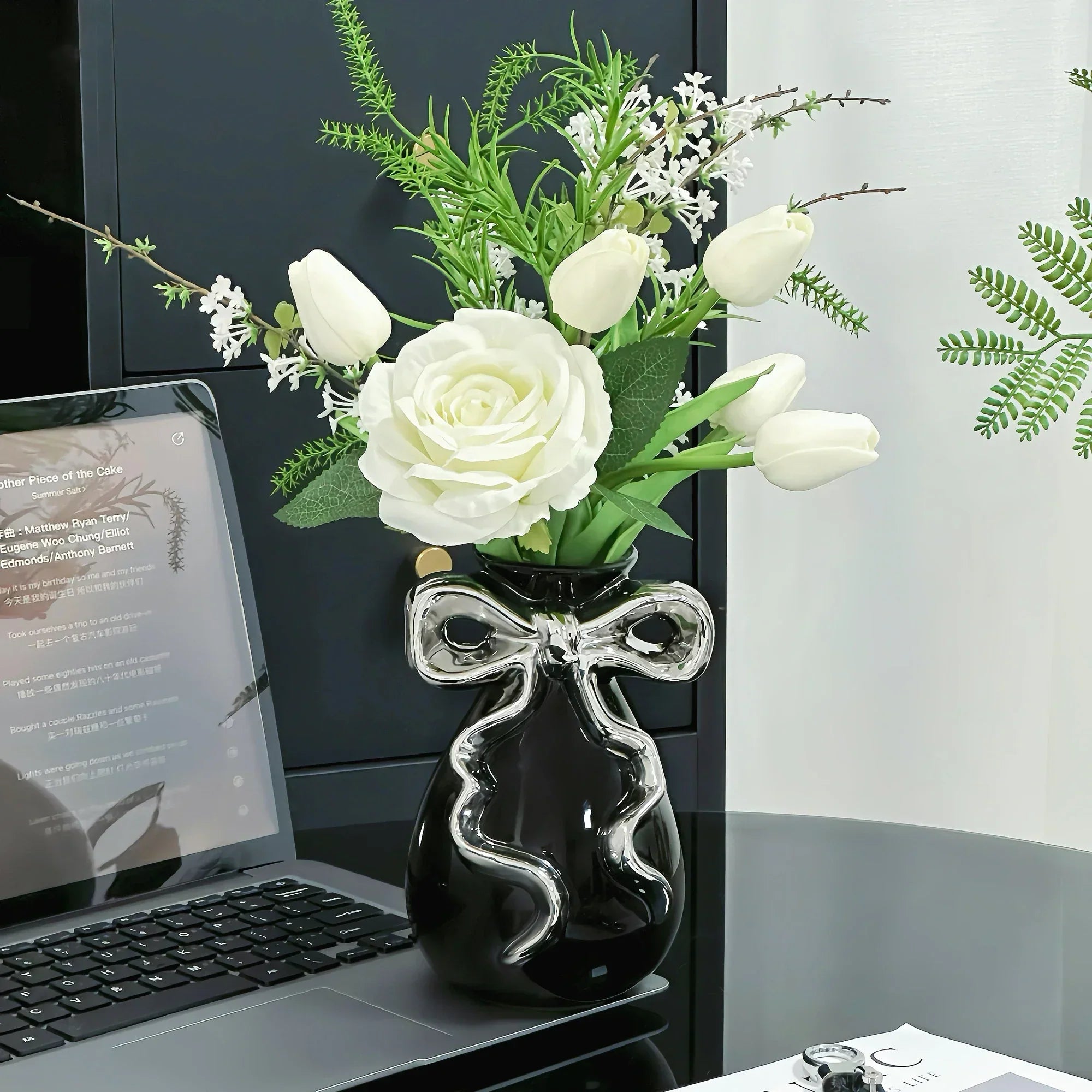 DecorBites™ 3D Ribbon Ceramic Vase with Cute Bow - Home Floral Decoration