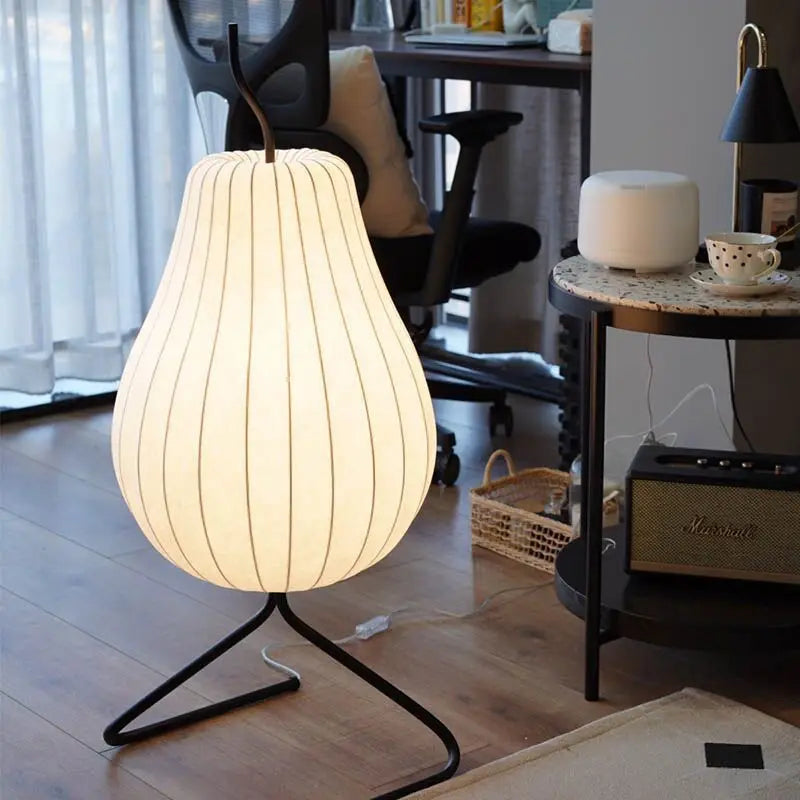 مصباح أرضي حريري ياباني DecorBites™: مصباح قماشي LED بتصميم وابي سابي لغرفة المعيشة وغرفة النوم
