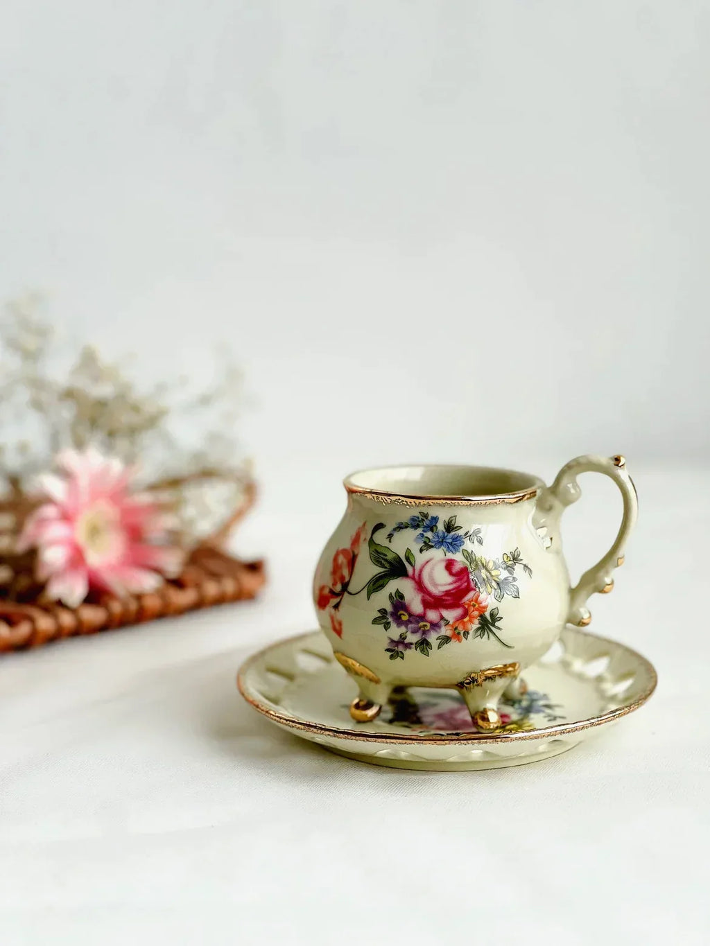 DecorBites™ Court Style Latte & Cappuccino Cup Set with Saucer, Tea Cup Set