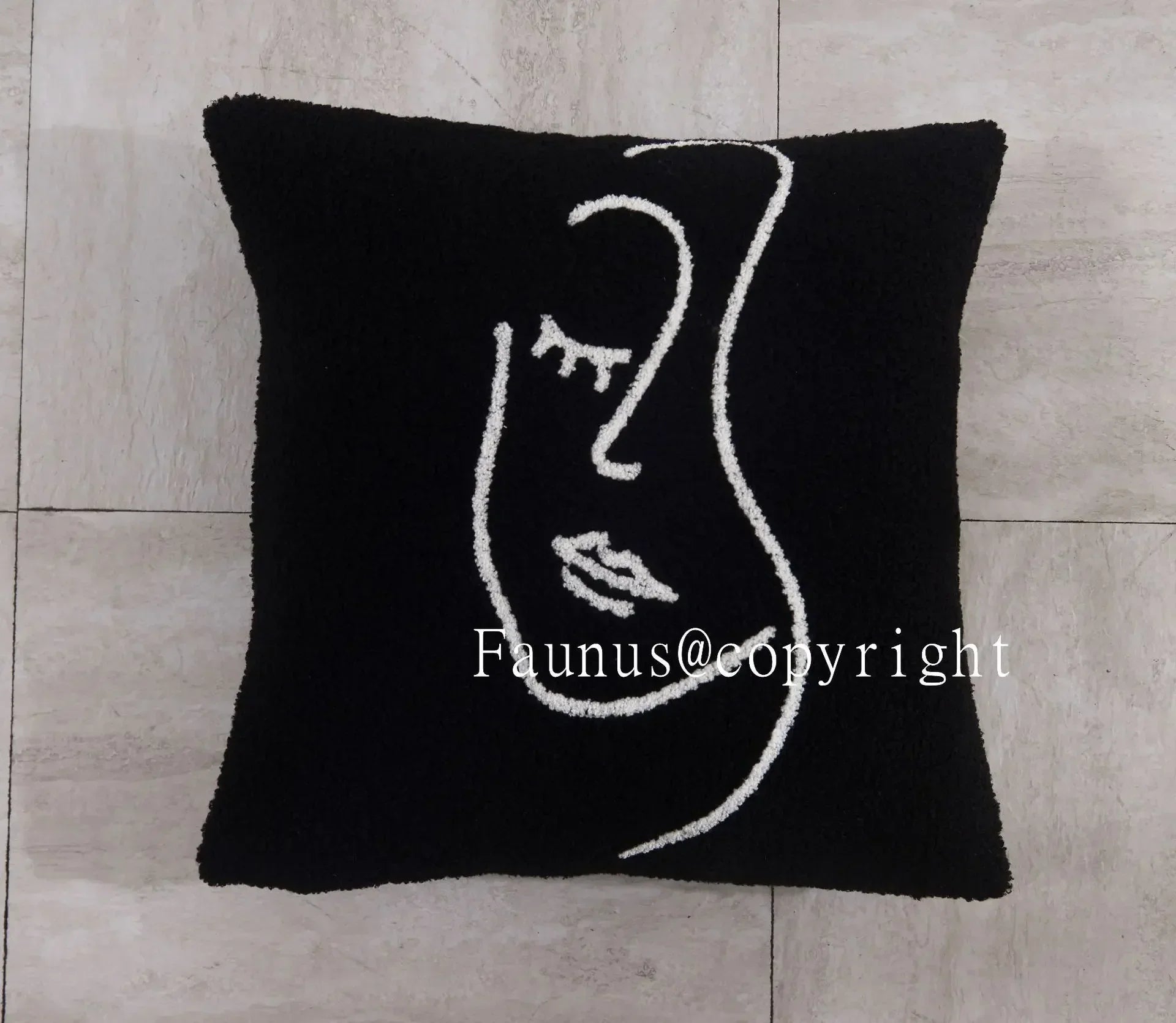 DecorBites™ غطاء وسادة من صوف الحمل مقاس 45x45، بيج أبيض، غطاء وسادة بتصميم فن تجريدي