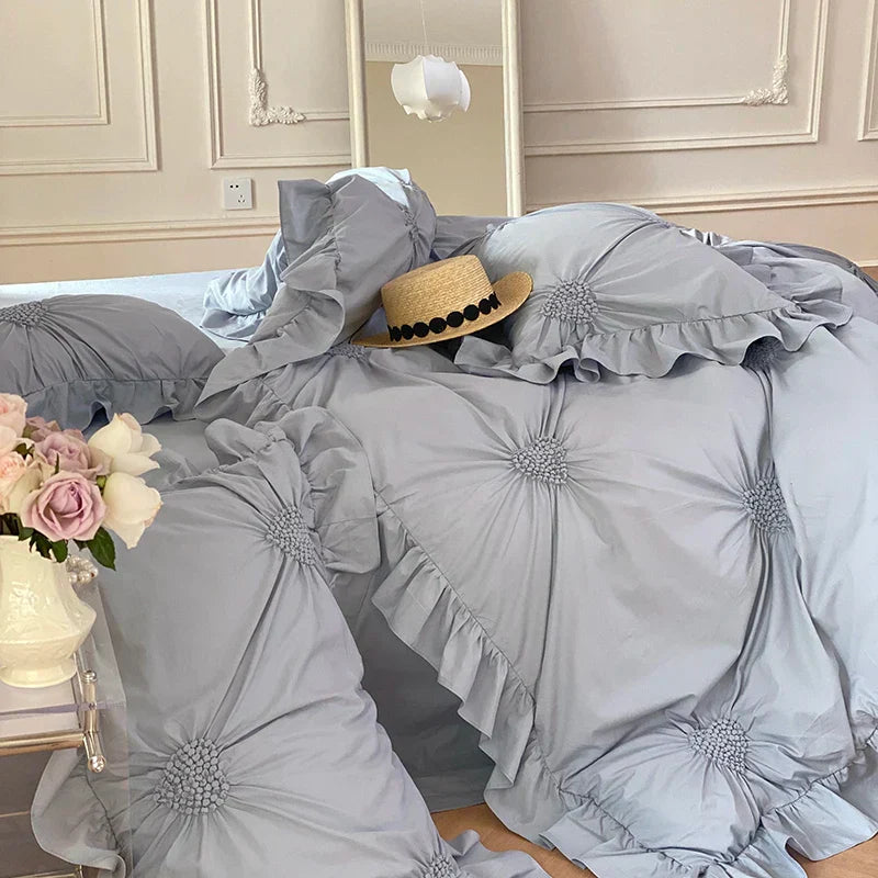 طقم مفروشات سرير من القطن الخالص بتصميم أميرة كورية من DecorBites™ مع كشكشة وكسرات قلب