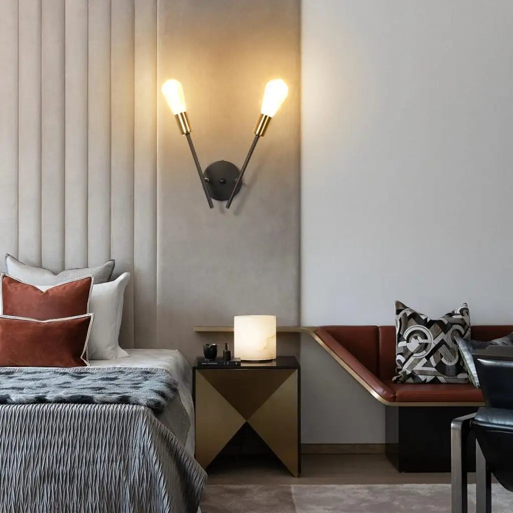 ثريا سقف LED من DecorBites™: شمعدان حائط صناعي حديث لغرفة النوم وغرفة المعيشة والمطبخ
