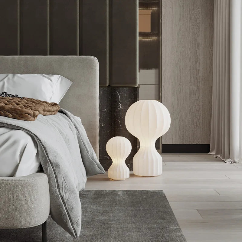 مصباح أرضي من القماش LED من DecorBites™: تصميم عصري لغرف النوم وغرف المعيشة وديكور الفنادق