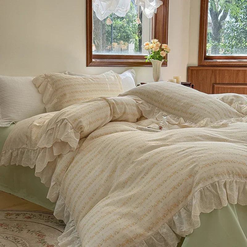 DecorBites™ Elegant Floral Lace Ruffles Bedding Set with Double Yarn - Soft Cotton Blend