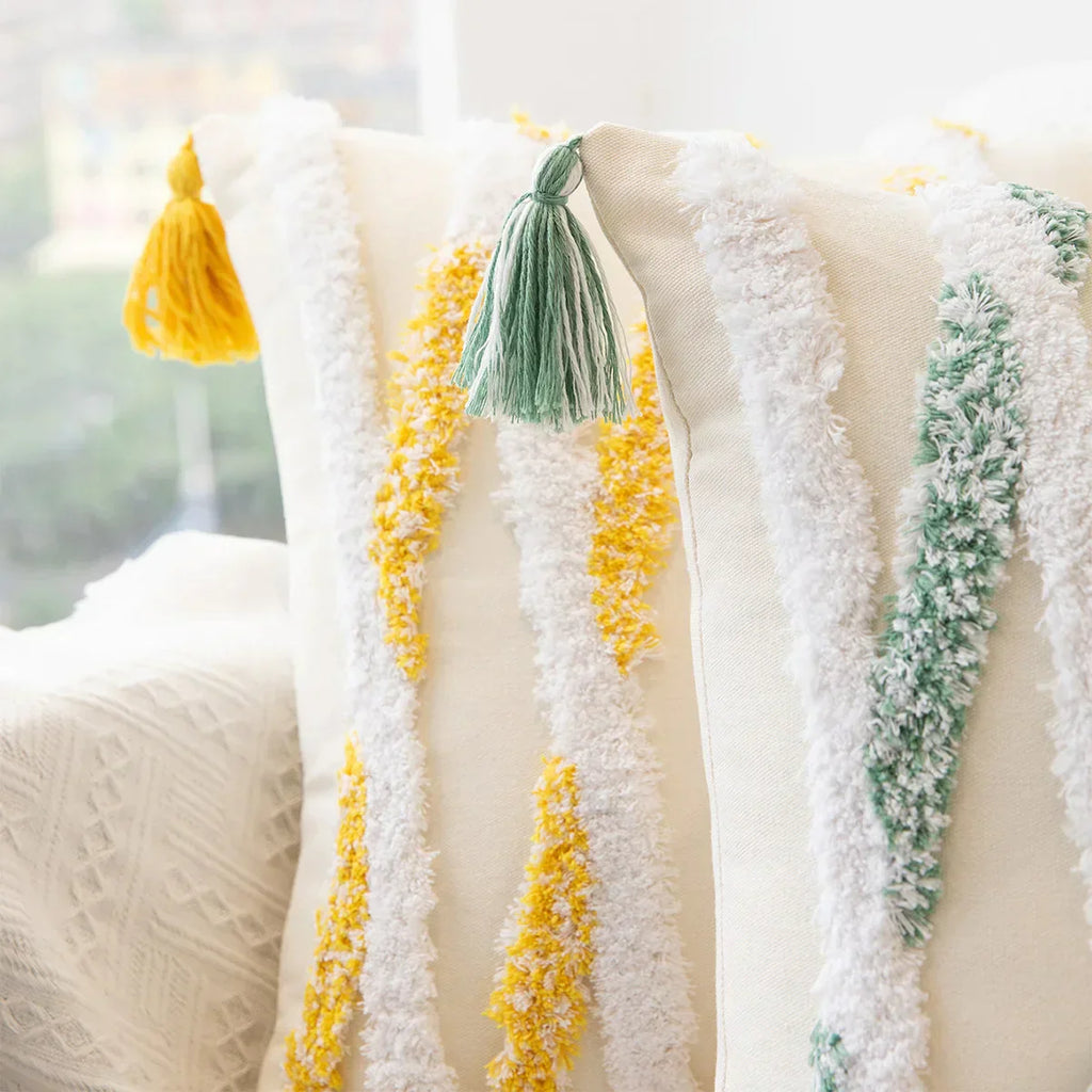 غطاء وسادة DecorBites™ مزخرف بنقشات هندسية مطرزة بالزهور بوهيمي مع شرابة