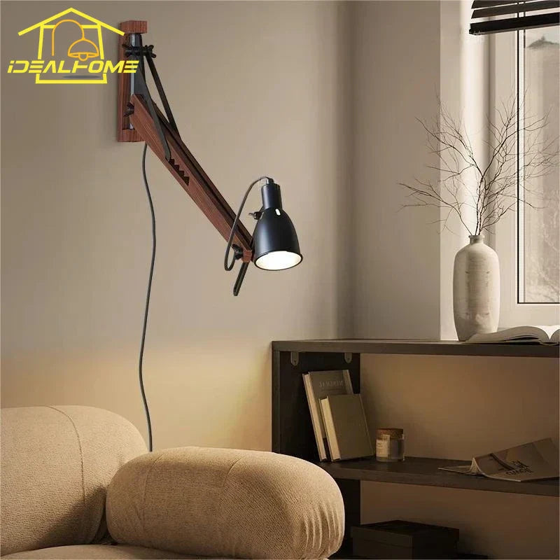 مصباح حائط DecorBites™ LED بذراع متأرجح طويل، خشب مصمت، قابل للتعديل، تصميم صناعي