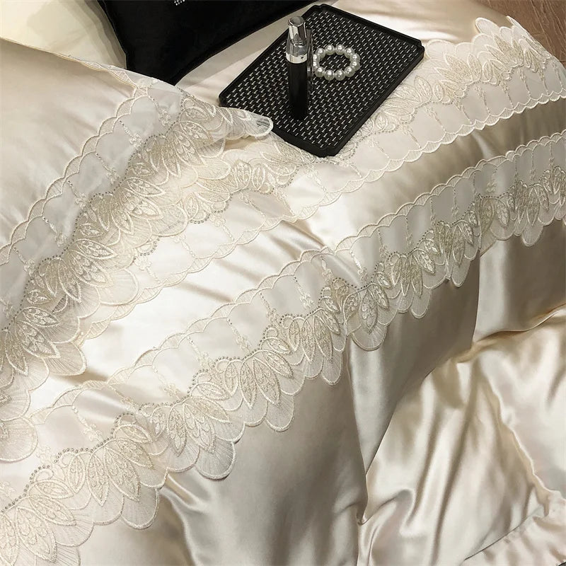 طقم ملاءات سرير فاخر من الدانتيل المرقع من الحرير والقطن DecorBites™ مقاس كوين وكينج