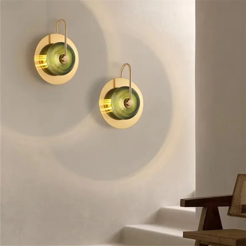 مصباح حائط DecorBites™ دائري من زجاج الكريستال الأخضر - أضواء فنية نورديكية بسيطة على طراز آرت ديكو