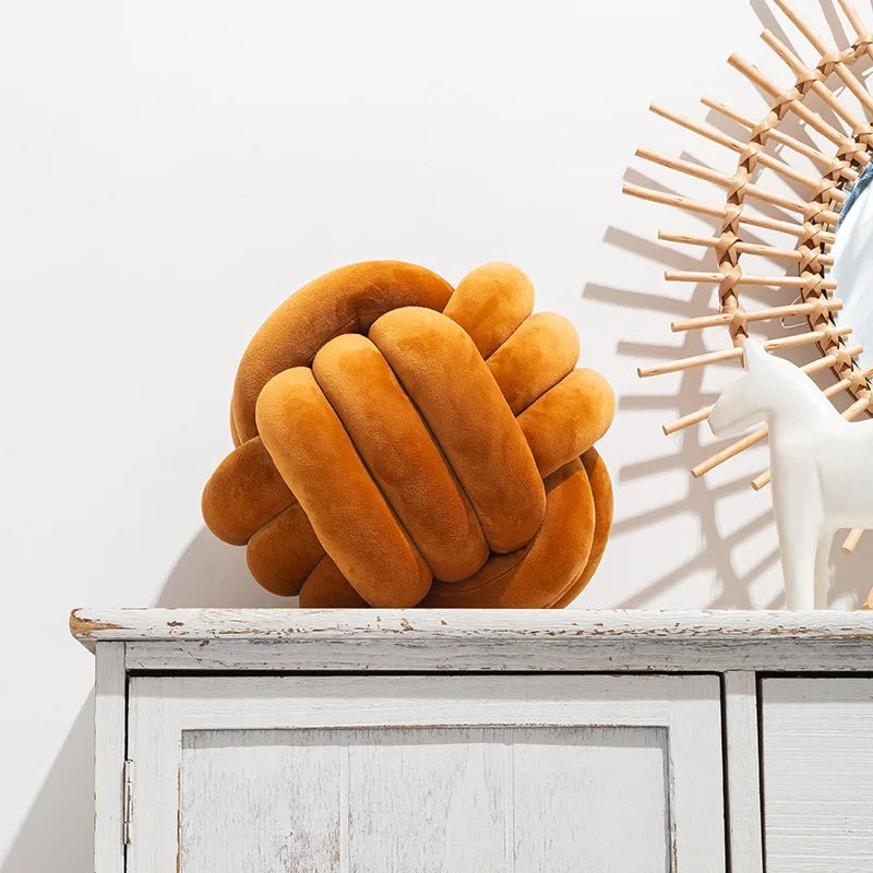 وسادة رمي كروية قصيرة من القطيفة من DecorBites™ لديكور المنزل والراحة