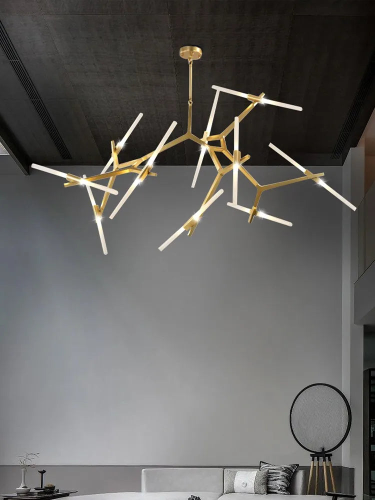 ثريا DecorBites™ Gold Branch LED لفيلا دوبلكس ودرج - إضاءة داخلية عصرية