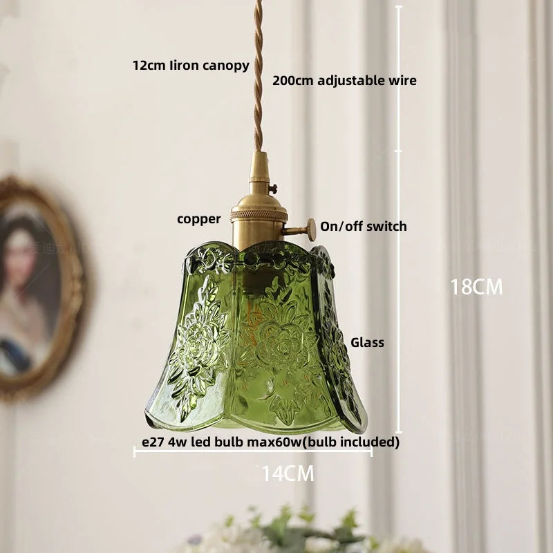 فوانيس DecorBites™ الزجاجية الخضراء المعلّقة بإضاءة LED