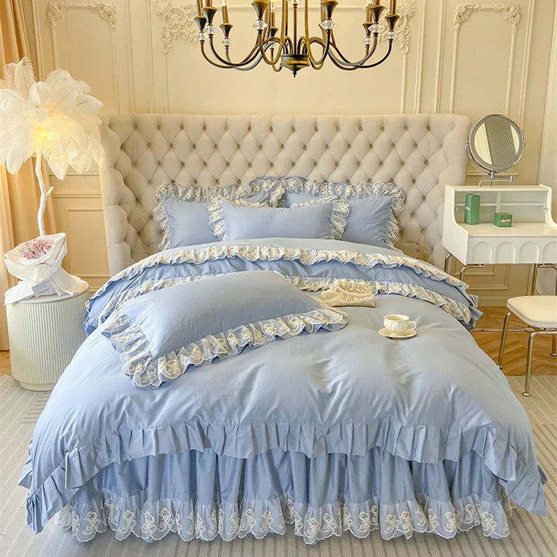 طقم مفروشات أميرة كورية من الدانتيل والكشكشة من DecorBites™ باللون الوردي المائل للبني