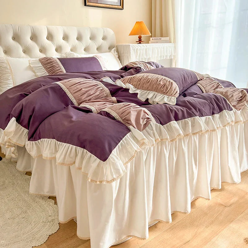 طقم مفروشات قطن بتصميم أميرات كوري من DecorBites™ مع كشكشة بليسيه وغطاء لحاف ناعم