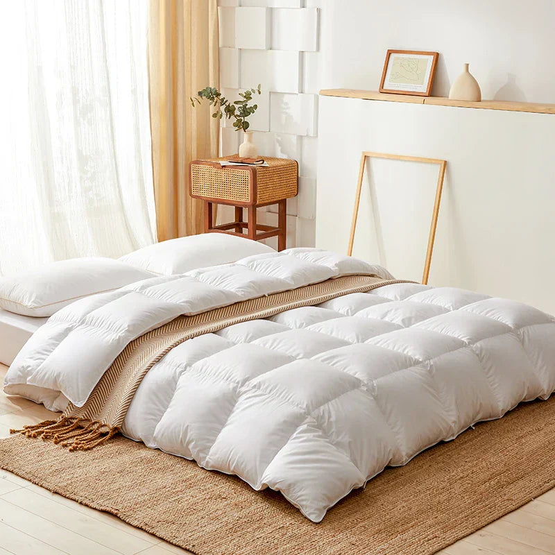 لحاف ريش أوز أبيض فاخر من القطن DecorBites™، غطاء سرير فنادق 5 نجوم