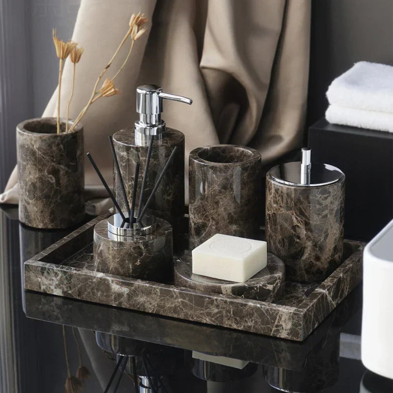 مجموعة حمام رخام إمبرادور دارك من DecorBites™ مع إكسسوارات فاخرة