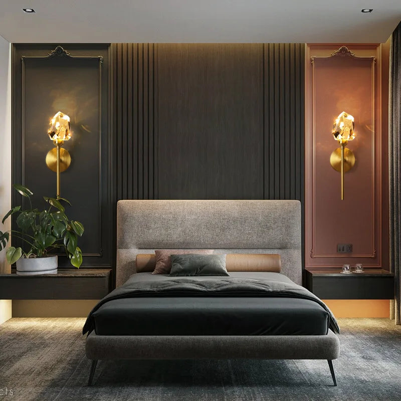 DecorBites™ أبليك حائط كريستالي ذهبي بإضاءة ليد لغرفة النوم وغرفة المعيشة وردهة الفندق