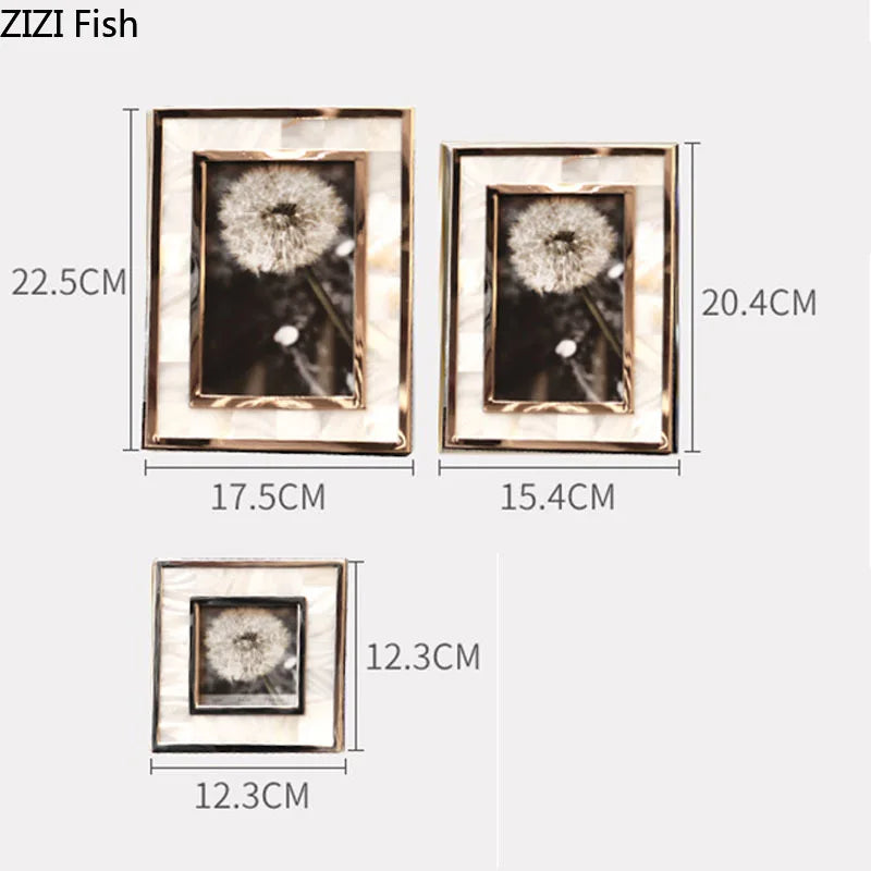 إطار صور شل الذهبي من DecorBites™ لديكور طاولة السرير لصور العائلة