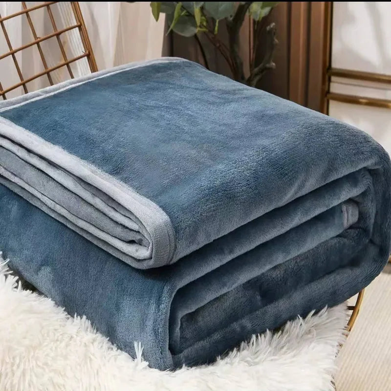 DecorBites™ Cozy Checkered Fleece Blanket for All Seasons