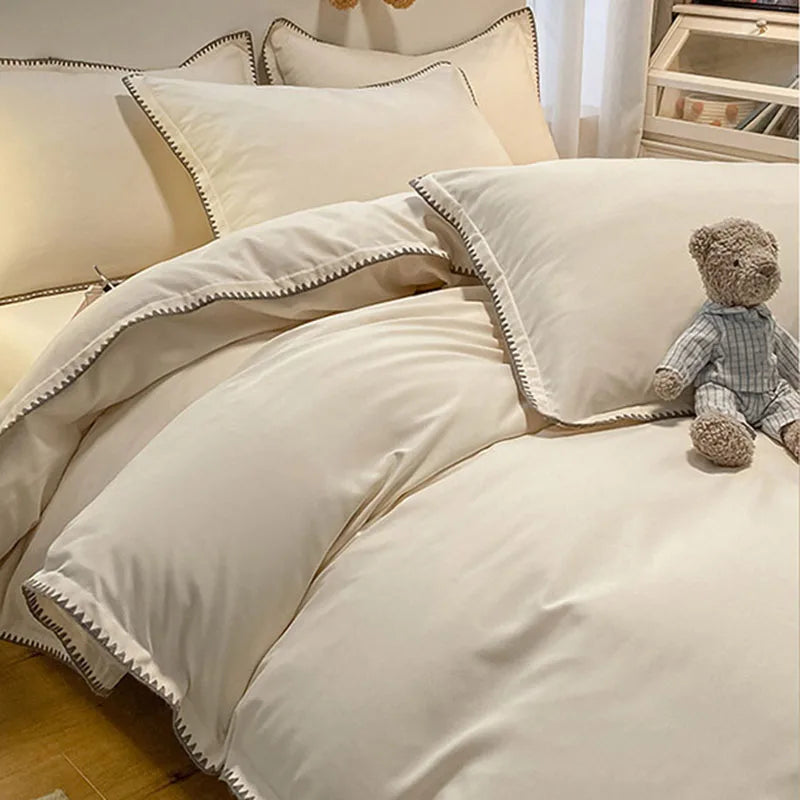 DecorBites™ Cozy Shell Edges Bedding Set: Soft Duvet & Fitted Sheet for Autumn/Winter