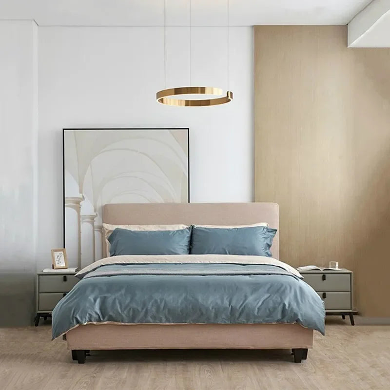 ثريا DecorBites™ الذهبية بتقنية LED: إضاءة معلقة عصرية لغرفة الطعام وغرفة النوم