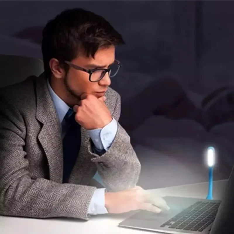 مصباح كتاب LED من DecorBites™: مصباح USB محمول للباور بانك/الكمبيوتر، يحمي البصر