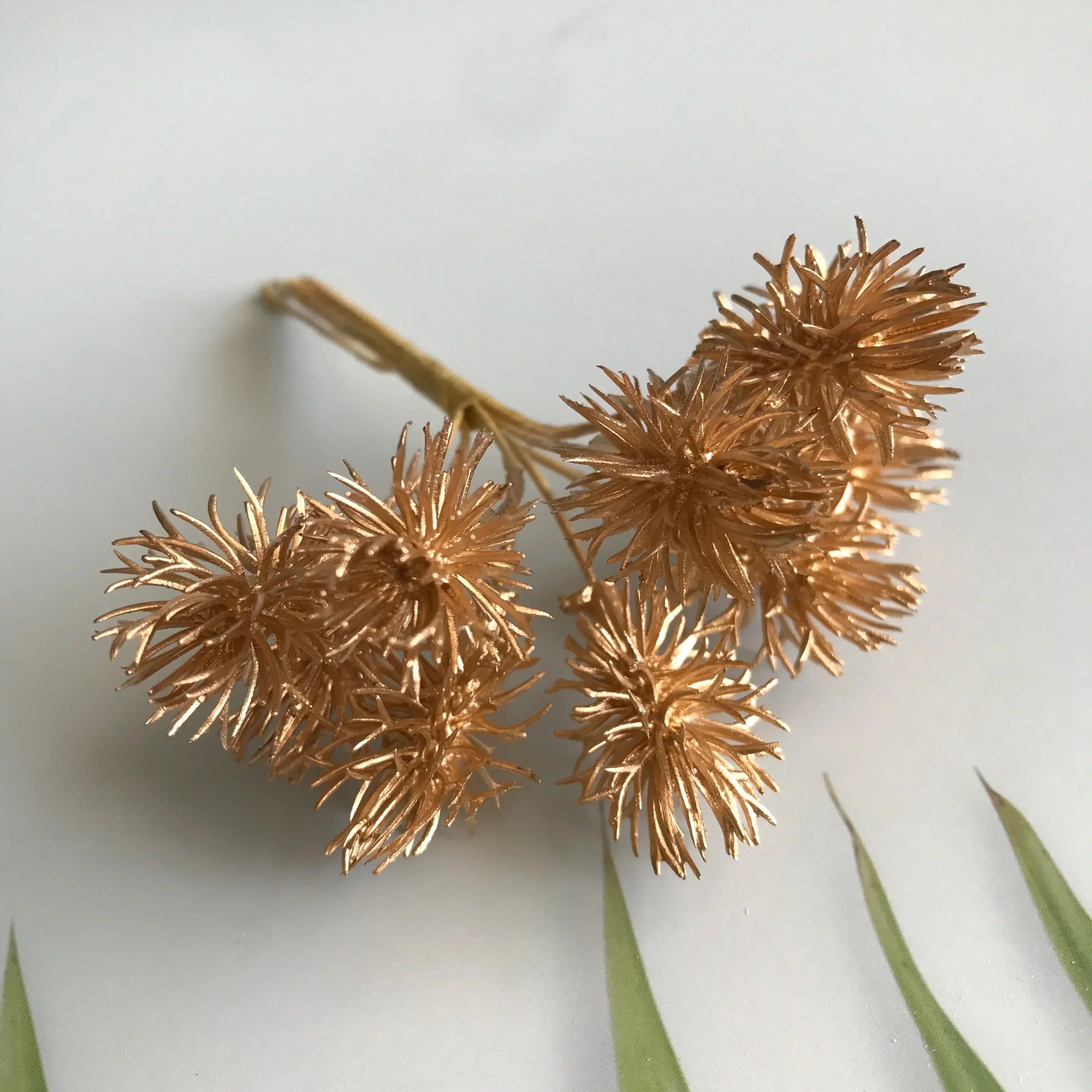 DecorBites™ Gold Hybrid Flower Cherry Stamen Berries Bundle لتزيينك بنفسك