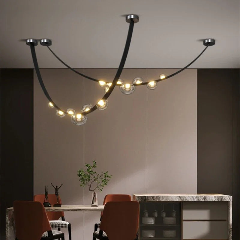 مصباح قلادة LED جلدي من DecorBites™: إضاءة عصرية لغرفة المعيشة والردهة والفيلا