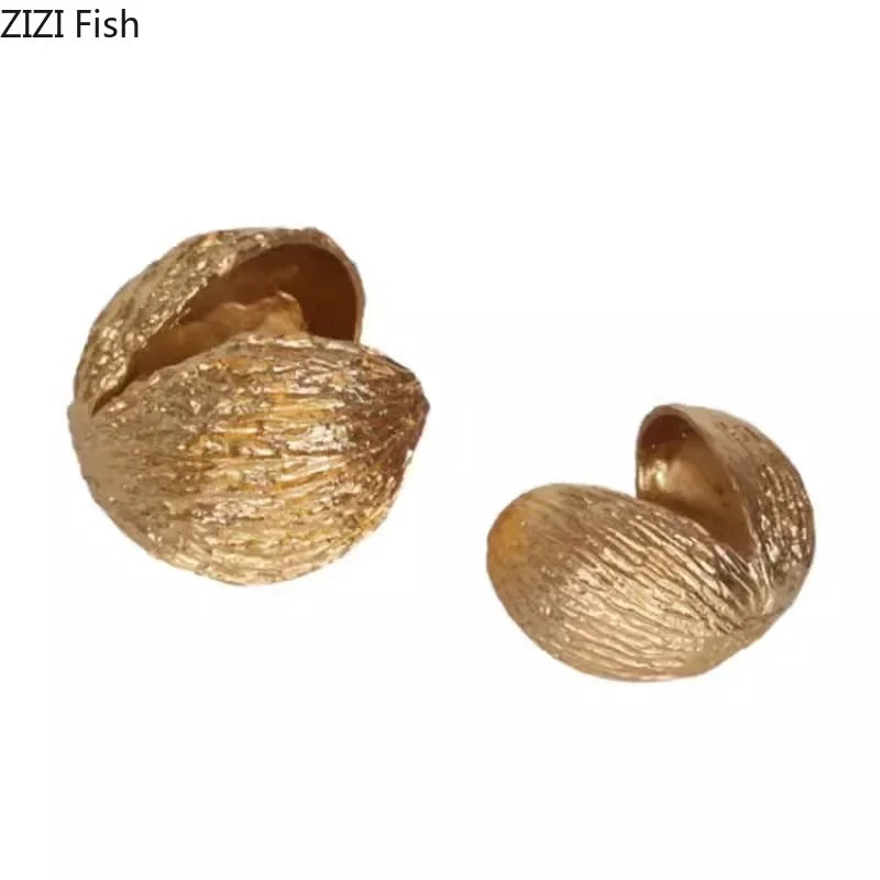 DecorBites™ Golden Nut Shell Ornaments Modern Crafts Desk Decoration Artwork Room Aesthetics Decor