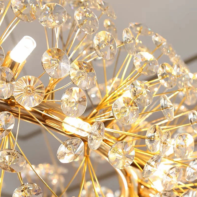 ثرية كريستال ذهبية من DecorBites™: مصباح LED فاخر معلق لغرفة المعيشة والطعام