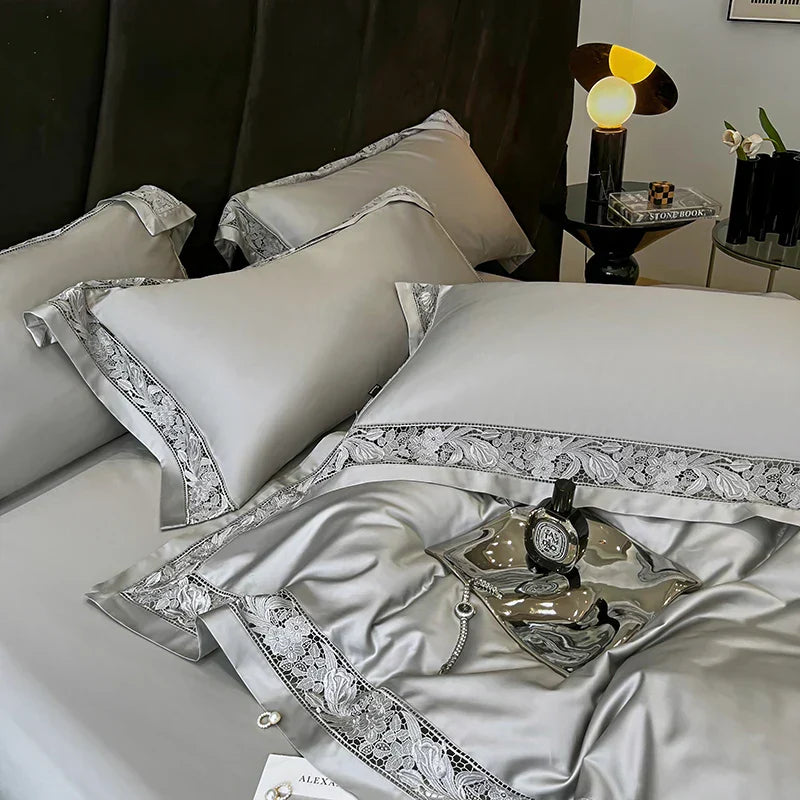 طقم شراشف سرير DecorBites™ Luxe 1500TC من القطن المصري الفاخر بحواف دانتيل عريضة: غطاء لحاف، شرشف سرير، أغطية وسائد