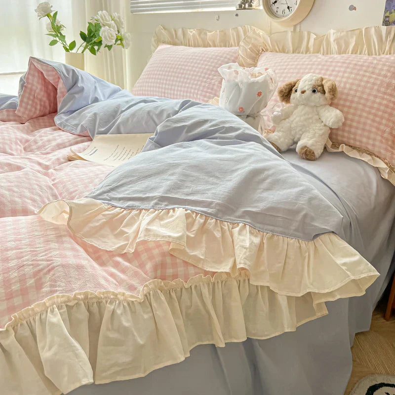 طقم مفروشات سرير قطني بتصميم كوري على طراز الأميرة من DecorBites™ مع كشكشة ودانتيل