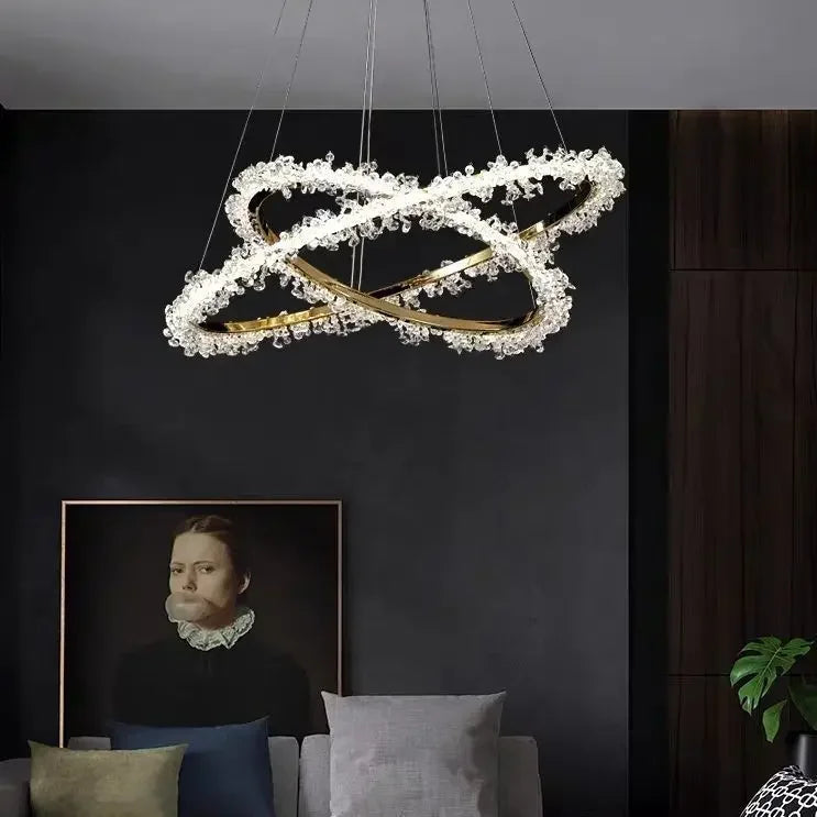 DecorBites™ ثريا كريستال ذهبية مستديرة | ثريا هالو LED فاخرة بنمط نورديك لغرفة المعيشة