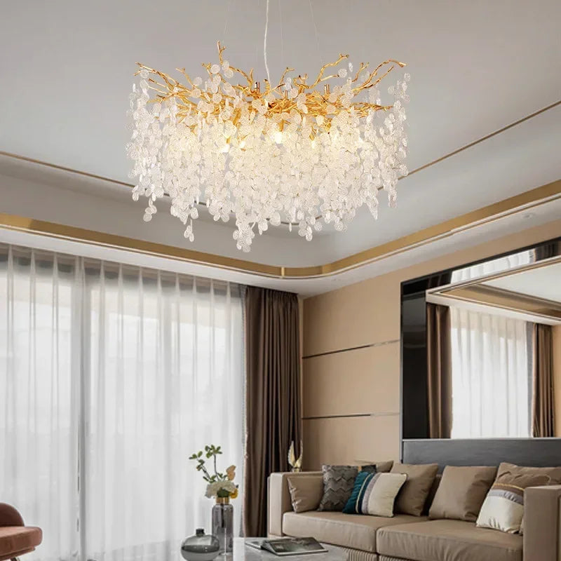 فانوس زجاجي معلّق ذهبي من DecorBites™ Gold Chandelier لديكور المنزل - إضاءة عصرية فاخرة
