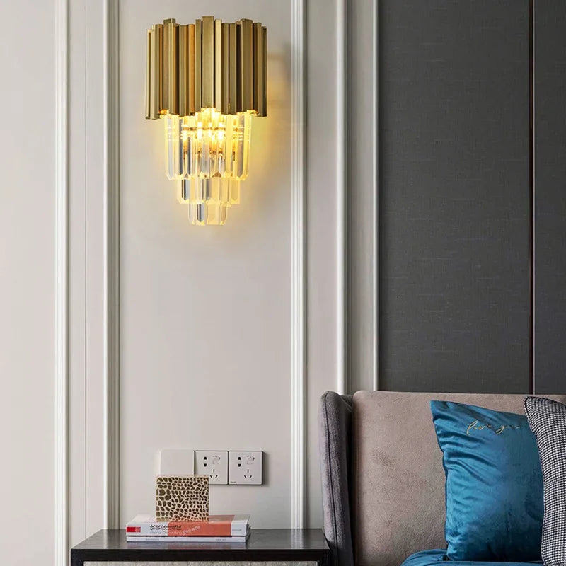 مصباح حائط DecorBites™ الذهبي الكريستالي مع إضاءة LED لتركيبات الإضاءة المنزلية
