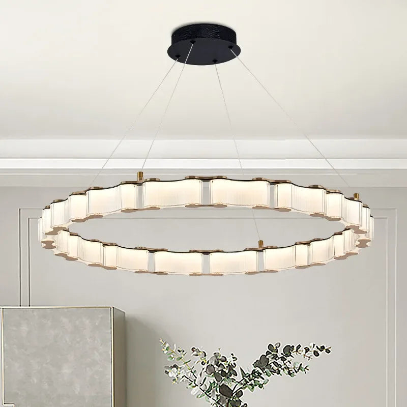 ثريا LED من DecorBites™: مصباح معلق عصري، أكريليك، حلقات دائرية لغرفة الطعام والمطبخ