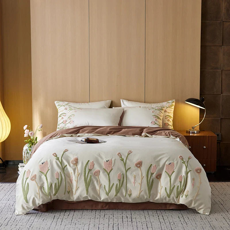 DecorBites™ 4-Piece Egyptian Cotton Tulip Towel Embroidery Bedding Set