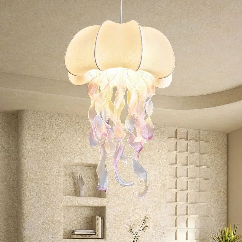 ثريا جيليفيش سيلك من DecorBites™: إضاءة معلقة رومانسية لغرفة المعيشة وغرفة النوم وغرفة الطعام