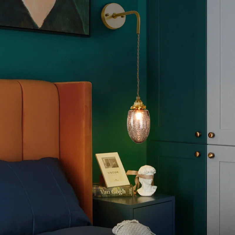 DecorBites™ مصباح حائط زجاجي رمادي بتقنية LED لغرفة النوم وغرفة المعيشة، تصميم علوي حديث، مصباح نحاسي عصري