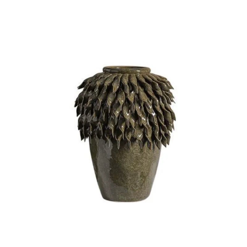 DecorBites™ Leaf Relief Ceramic Vase: إناء زهور خزفي بتصميم أوراق بارزة ثلاثي الأبعاد مصنوع يدوياً