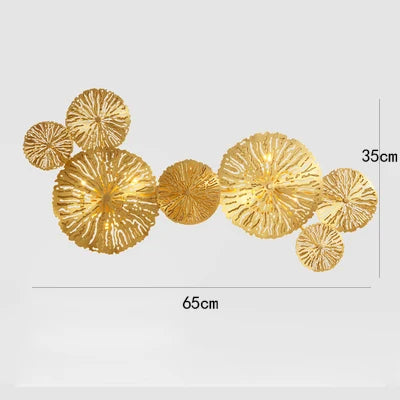 أباليك حائط بإطار نحاسي ذهبي بتصميم زهرة من DecorBites™ لإنارة غرف الطعام الفندقية
