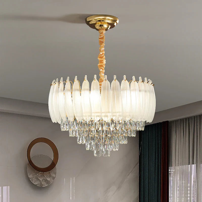 ثريا ريش كريستالية DecorBites™: مصباح LED فرنسي فاخر بتصميم ريترو لغرفة المعيشة والطعام