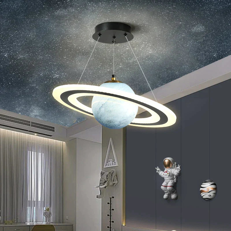 DecorBites™ مصباح قلادة كوكبي LED أكريليك: ثريات نجوم لغرفة الأطفال وغرفة المعيشة وغرفة النوم